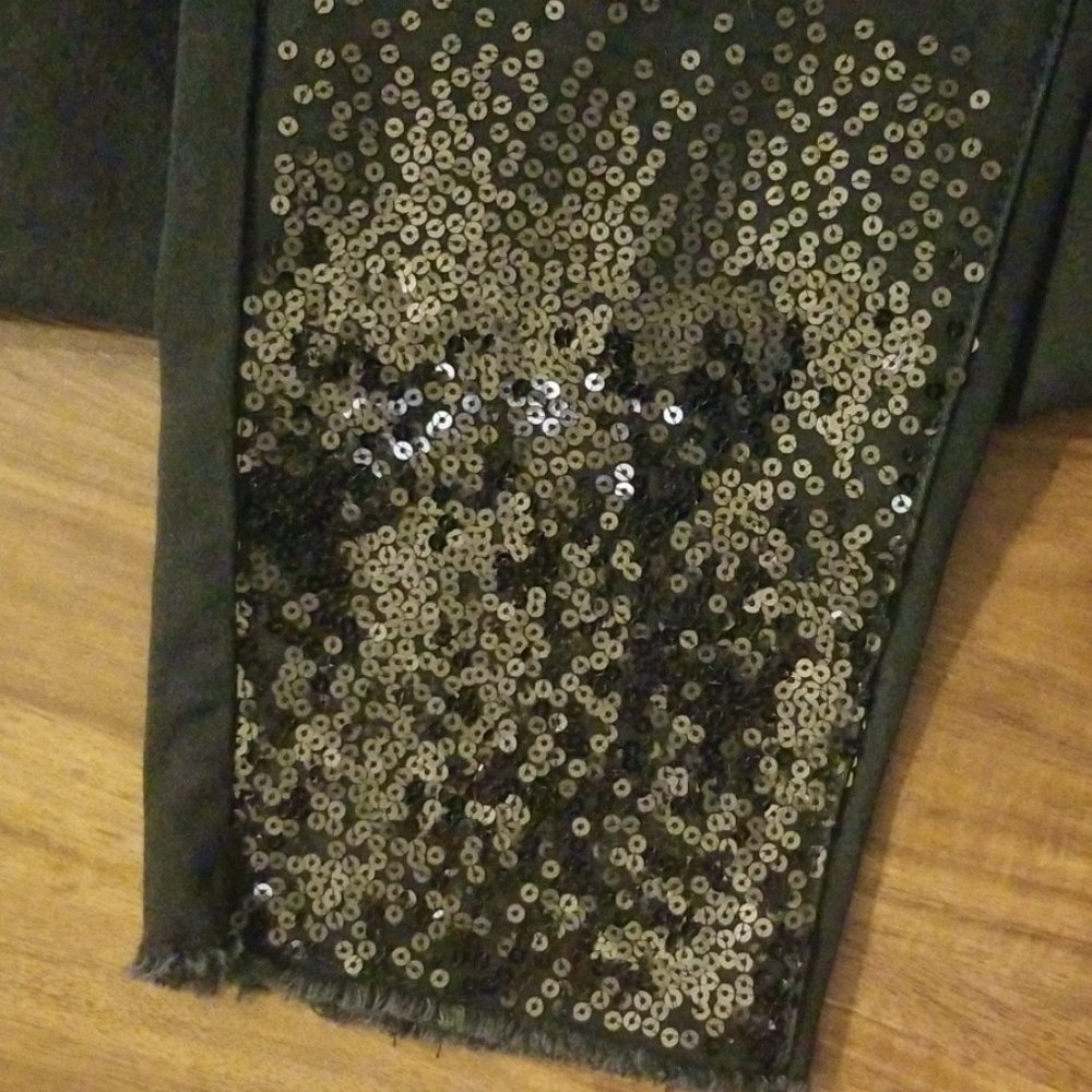 🍃🌺BUYONEGETONE $5 Black Sequins Jeans🌺🍃 - Picture 3 of 8